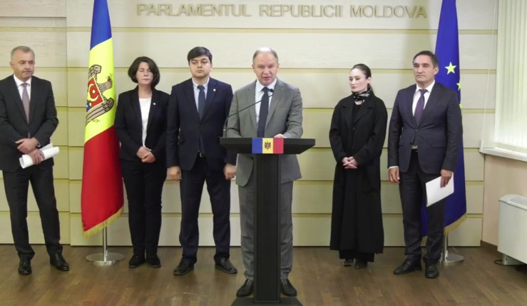 3da41a9c-edee-479c-b720-a19a22c5e03f