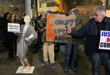 Proteste în România: sute de oameni cer demisii după o investigație despre corupția din justiție