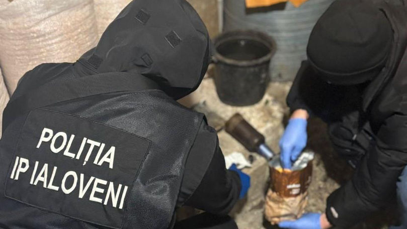 7d4957450588430cf87a9ee5f793d823