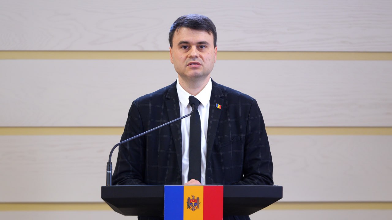 Investiții pentru siguranța copiilor și bunăstarea comunității: Deputatul Alexandr Berlinschii propune finanțări suplimentare pentru Cantemir