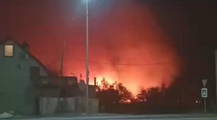 Atac cu rachete în regiunea Volgograd: incendiu la o instalație militară și evacuări în zonă