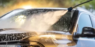 Ministerul Mediului va controla spălătoriile auto pentru a preveni poluarea apei