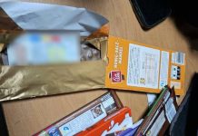 Bărbat prins la Leușeni cu carte de identitate falsă ascunsă într-un ambalaj de ciocolată