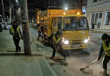 Echipele de salubrizare au intervenit masiv în capitală: lucrările continuă și ziua