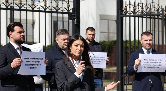 Deputata MAN solicită ședință extraordinară și mobilizare a opoziției