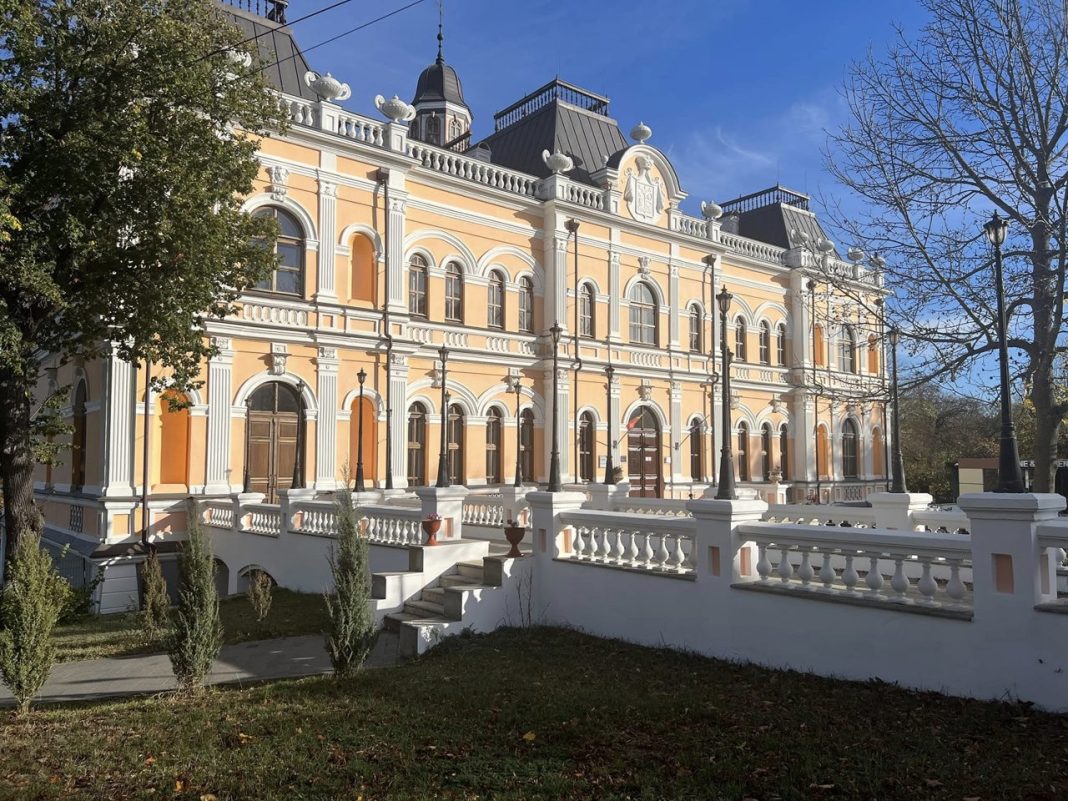 196989ab-f01d-4d9a-9c8e-4f3b0c819eb1