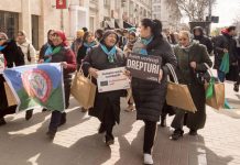 Femeile rome ies în stradă pe 8 aprilie pentru drepturi și incluziune