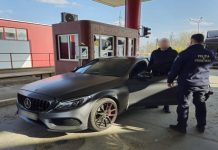 Autoturism căutat de autoritățile germane, depistat la frontiera de la Stânca