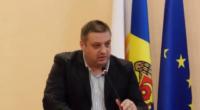 Consilier MAN acuză guvernarea de dublu standard în gestionarea banilor publici