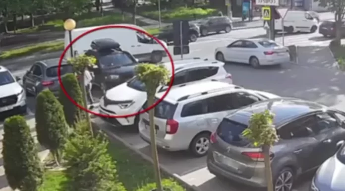 Patru cetățeni străini reținuți la Chișinău după ce ar fi înșelat un bărbat cu peste 120.000 de lei printr-o schemă cu „verificarea contoarelor”