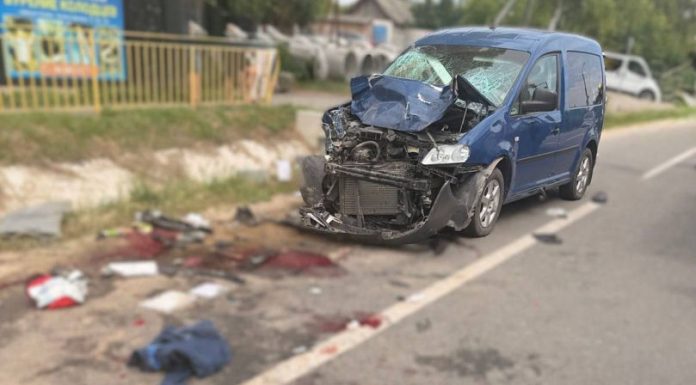 Accident grav la Sângerei: doi polițiști de patrulare au fost loviți în timpul unei misiuni