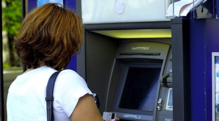 O femeie din Cahul a rămas fără 780.000 de lei după un apel de la angajații falși a unei bănci