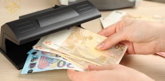 Femeie amendată cu 95.000 de lei la Chișinău după ce a ascuns 20.000 de euro la vamă