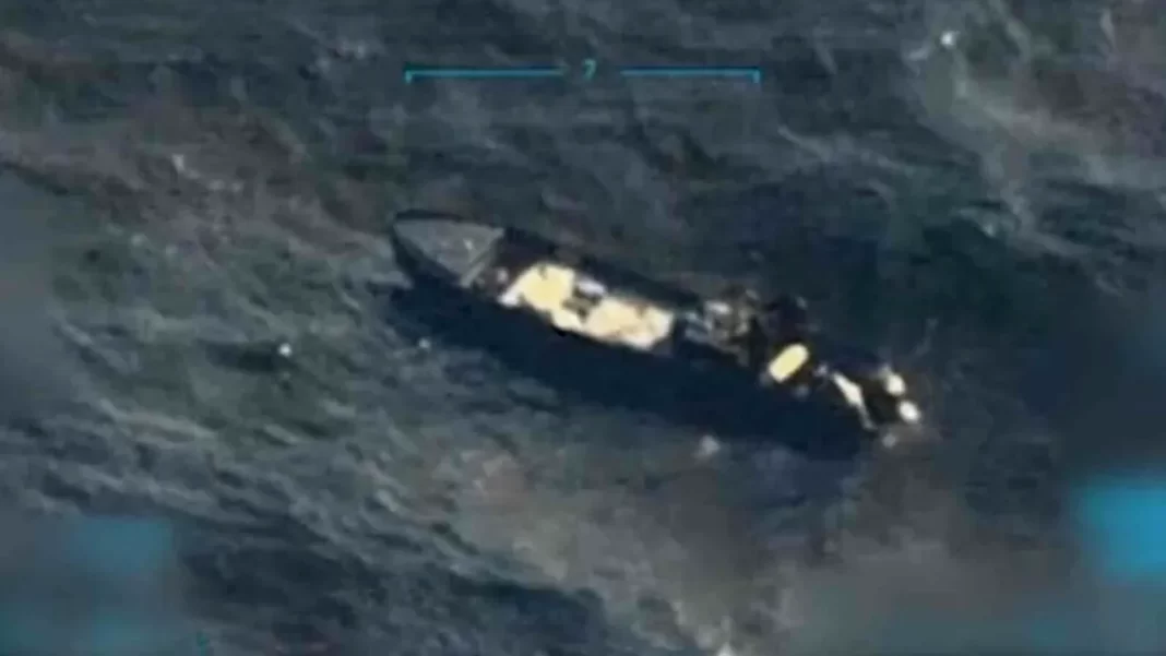ambarcatiune-barca-nava-narcotraficanti-venezuela-1024x686