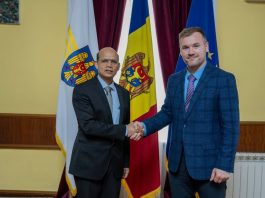 Victor Pruteanu a discutat cu ambasadorul Indiei despre extinderea cooperării cu Chișinăul