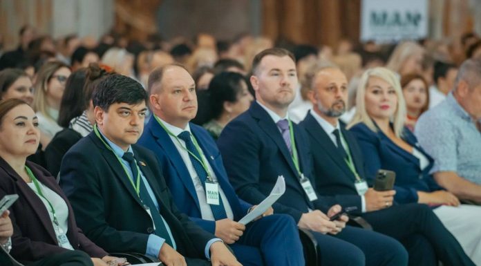Conferința MAN pentru Educație solicită revizuirea reformei și consultări extinse cu autoritățile locale