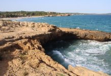 Tragedie pe o plajă din Catalonia: Trei adolescenți au murit după ce au sărit în mare de pe stânci