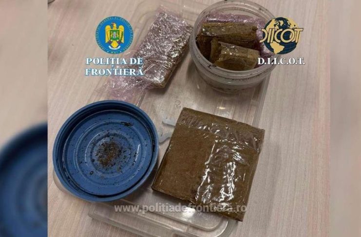 Peste 100 de grame de cannabis, descoperite în bagajul unui pasager pe Aeroportul Kogălniceanu din Constanța