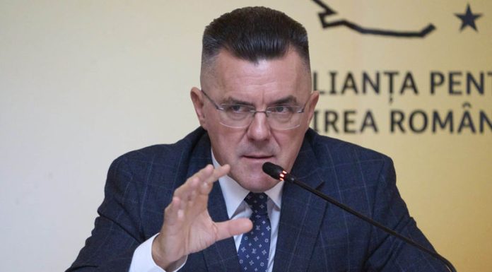 Dan Dungaciu cere ca România să renunțe la finanțările nerambursabile pentru Chișinău