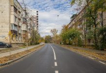 Proiect de modernizare în Chișinău: Geamuri noi pentru trei blocuri de pe strada Dimineții