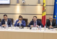 Mark Tkaciuk: „Vrem să scăpăm Moldova de alegeri care balansează pe marginea unui război civil”