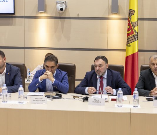 Mark Tkaciuk: „Vrem să scăpăm Moldova de alegeri care balansează pe marginea unui război civil”