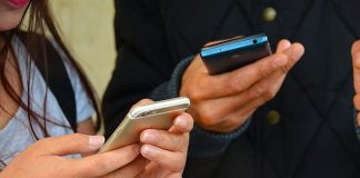 Franța vrea să interzică accesul copiilor sub 15 ani la rețelele sociale