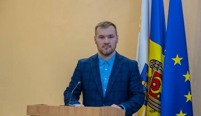 Pruteanu: Părinții au aflat târziu despre transferul administrării școlilor către Ministerul Educației