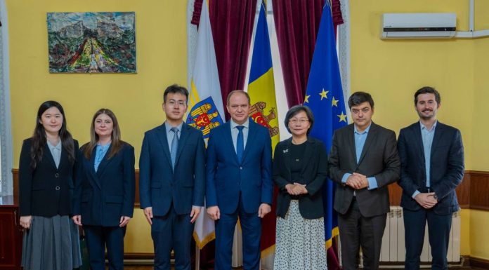 Ion Ceban și ambasadoarea Chinei au analizat extinderea parteneriatelor dintre Chișinău și orașele chineze