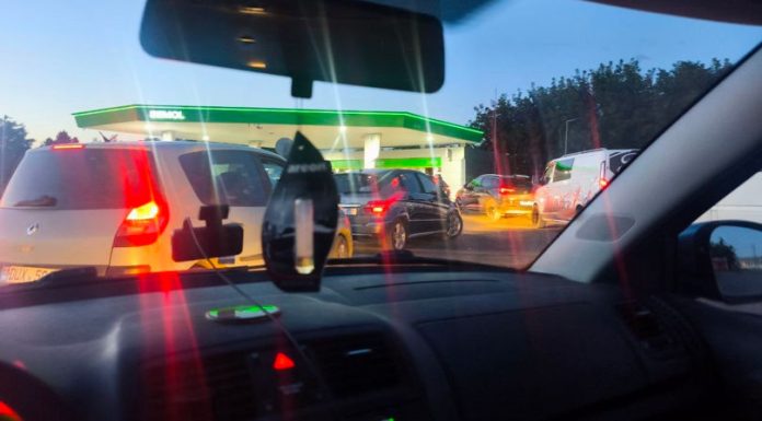 Ministerul Energiei, despre lipsa motorinei la unele benzinării: „Nu există deficit la nivel național”