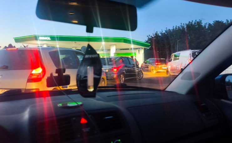 Ministerul Energiei, despre lipsa motorinei la unele benzinării: „Nu există deficit la nivel național”