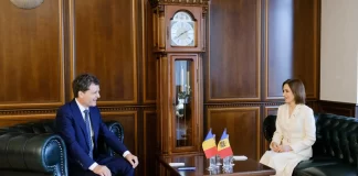 Președintele României, primit de Maia Sandu la Președinție, de Ziua Independenței