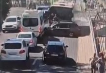 Carambol de proporții în România: autobuzul condus de un șofer beat a lovit 12 mașini