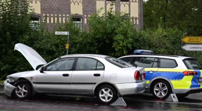 O femeie de 91 de ani a pus poliția pe jar după ce a provocat un accident și a încercat să fugă
