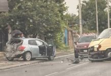 Accident cu trei mașini la Peresecina. O șoferiță de 38 de ani, transportată la spital