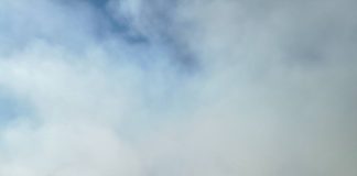 Incendiu de proporții la gunoiștea din Orhei. Pompierii luptă cu flăcările de azi-noapte