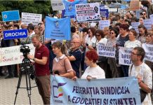Profesorii suspendă protestul din 1 septembrie. FSEȘ așteaptă rezultate concrete de la negocierile cu Guvernul