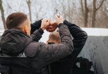 Doi ucraineni ar fi fost ajutați să treacă ilegal frontiera contra a 5.000 de dolari. Doi moldoveni, în arest