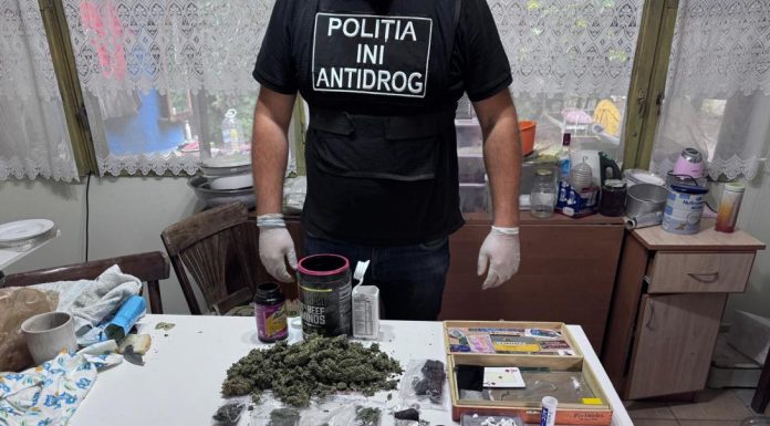 Un bărbat ar fi adus droguri angro prin Telegram și le-ar fi distribuit în Chișinău. Ce au găsit polițiștii