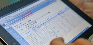 Catalog electronic în toate școlile din Moldova: profesorii vor renunța treptat la registrele pe hârtie