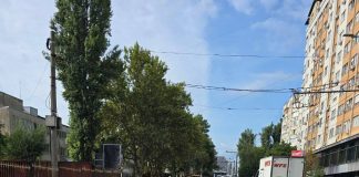 Strada Burebista intră într-o nouă etapă de lucrări: A început aplicarea tratamentului Slurry Seal