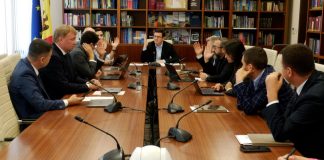 Berlinschii: „Oamenii au dreptul să știe cum votează deputații” — amendamentul pentru Glodeni, respins