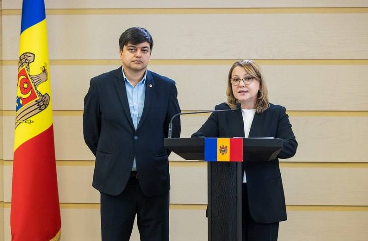 MAN vrea sancțiuni mai dure pentru cei care organizează rețele de fraude prin telefon