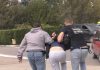 A doua tranșă de bani i-a dat pe mâna poliției: doi bărbați, reținuți pentru șantaj