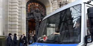 Dispozitive incendiare, aruncate asupra unei uzine de apărare din München. Doi suspecți, reținuți
