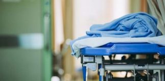 O minoră a ajuns la spital după ce ar fi consumat alcool împreună cu un grup de adolescenți