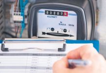 Guvernul majorează la 150 kWh plafonul de consum al energiei electrice fără TVA de 20%