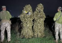 Doi ucraineni, prinși în costume de camuflaj în timp ce încercau să treacă ilegal frontiera cu Republica Moldova în zona transnistreană