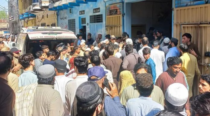 Tragedie în Pakistan: 27 de copii și un profesor au murit după prăbușirea tavanului unei școli