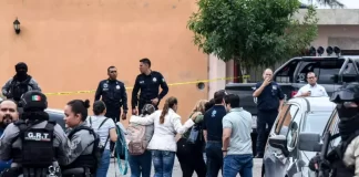 Doi frați, foști elevi, au atacat o școală din Mexic. O femeie a murit, iar trei persoane au fost rănite